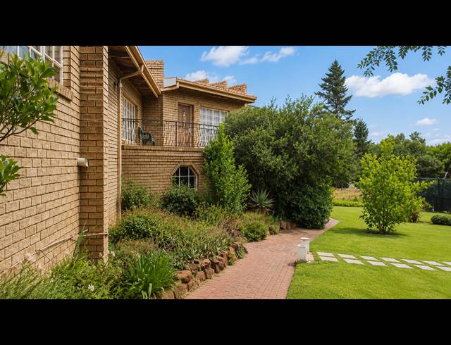 4 BEDROOM HOUSE FOR SALE IN THREE RIVERS EAST